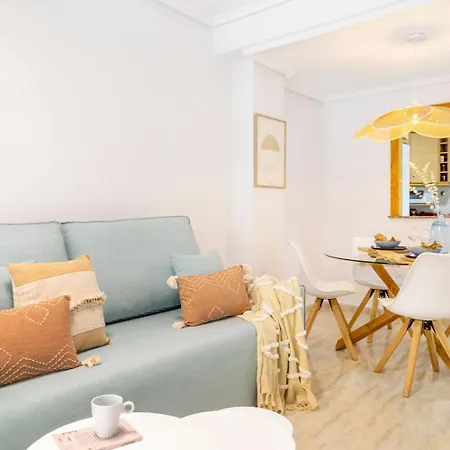 Апартаменти Pink Aguamarina Торрев'єха