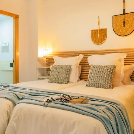 Pink Aguamarina Торрев'єха